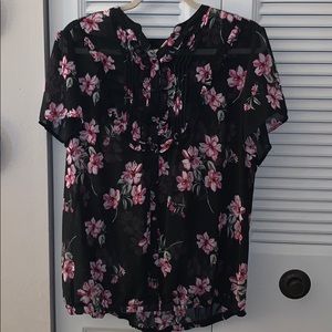 Torrid Blouse🌺🌸🌺